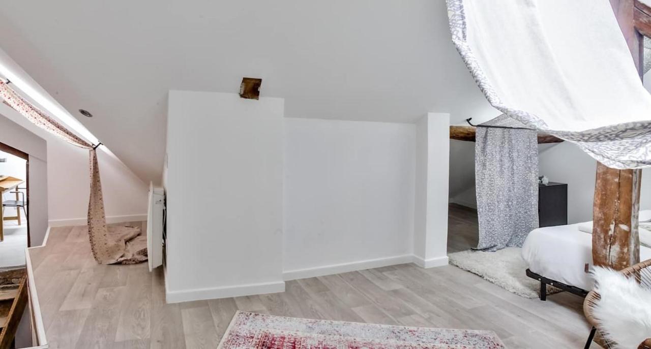 Le Boheme Apartment รูออง ภายนอก รูปภาพ